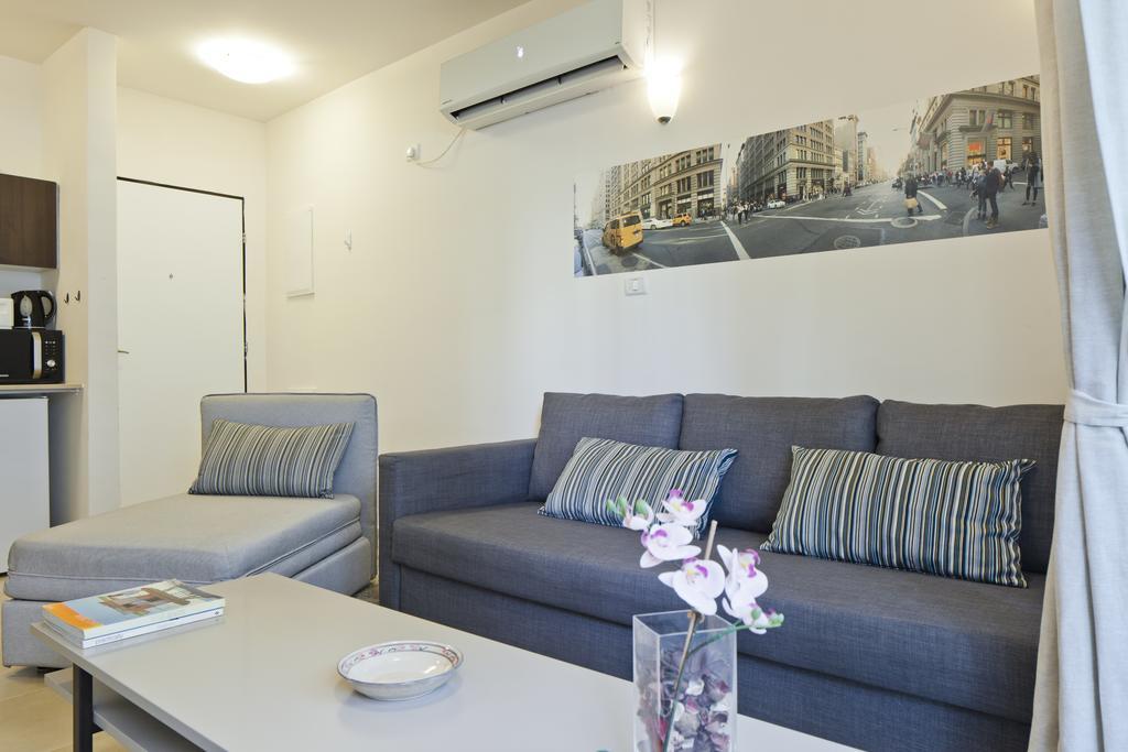 Tlv Suites By The Sea - 2 Rooms Tel Aviv Exterior photo