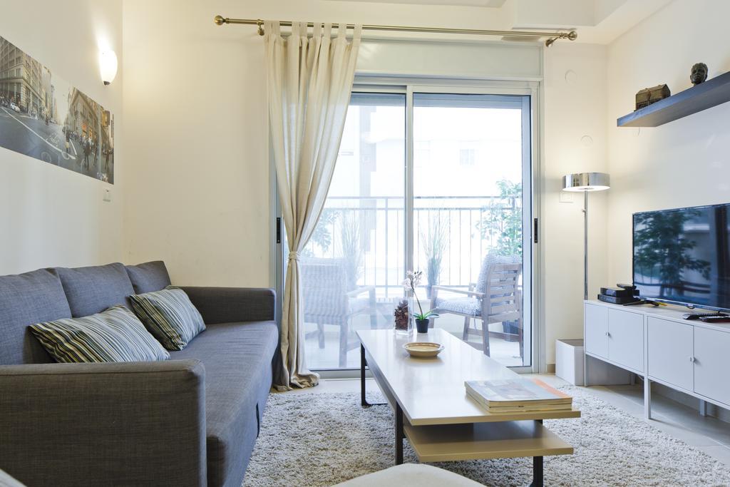 Tlv Suites By The Sea - 2 Rooms Tel Aviv Exterior photo